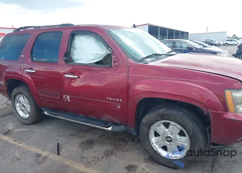 2010 Chevrolet Tahoe Lt из США, поврежденный, VIN 1GNUCBE09AR149556